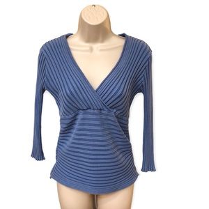 Stretchy Blue V-Neck Dolce & Fabuloso Shirt, Long Sleeves Ribbing Stripes